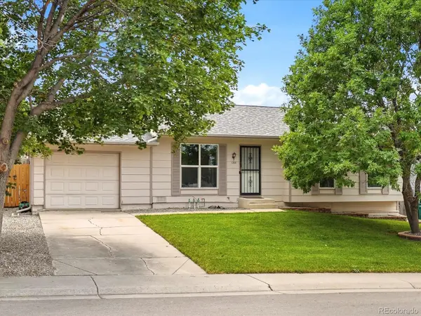 1208 S Cathay ST, Aurora, CO 80017