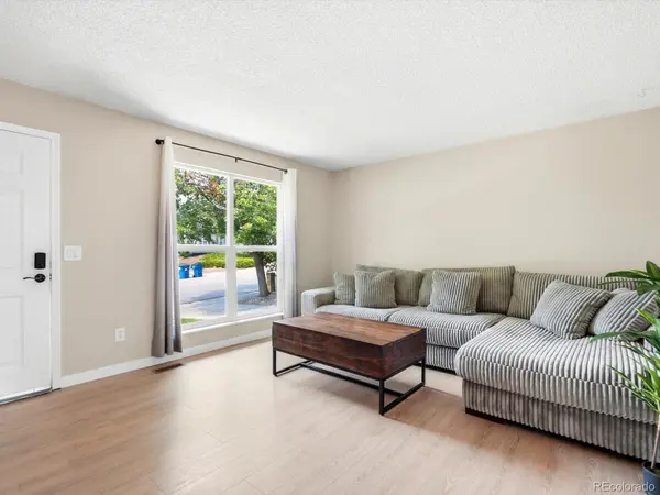 1208 S Cathay ST, Aurora, CO 80017