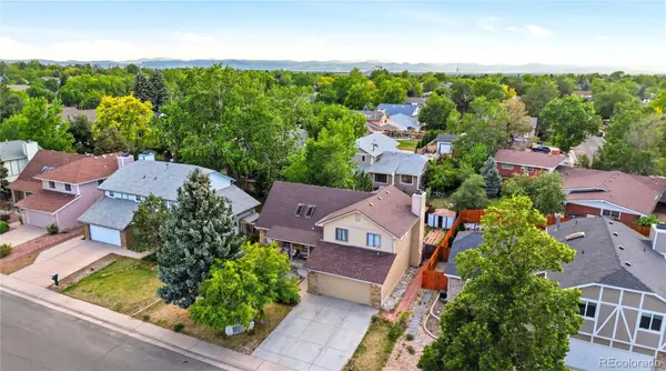 2131 S Newark WAY, Aurora, CO 80014