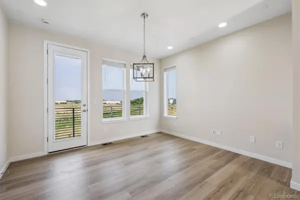 12331 Farmview LN, Thornton, CO 80241