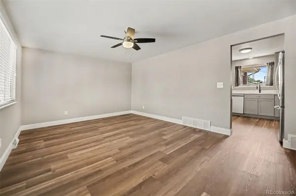 400 Leo LN, Denver, CO 80260
