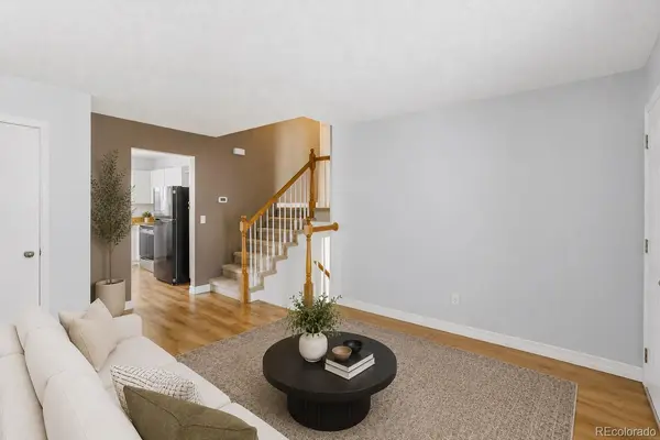 20652 E Batavia DR, Aurora, CO 80011