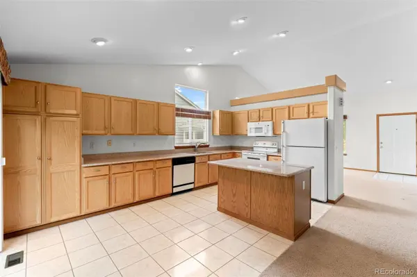 2154 S Waco ST, Aurora, CO 80013