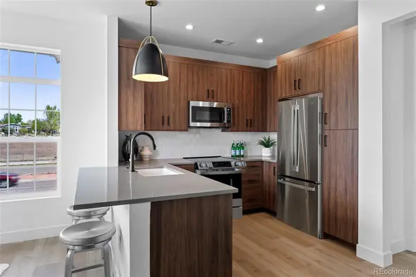 3409 Molly CIR, Broomfield, CO 80023