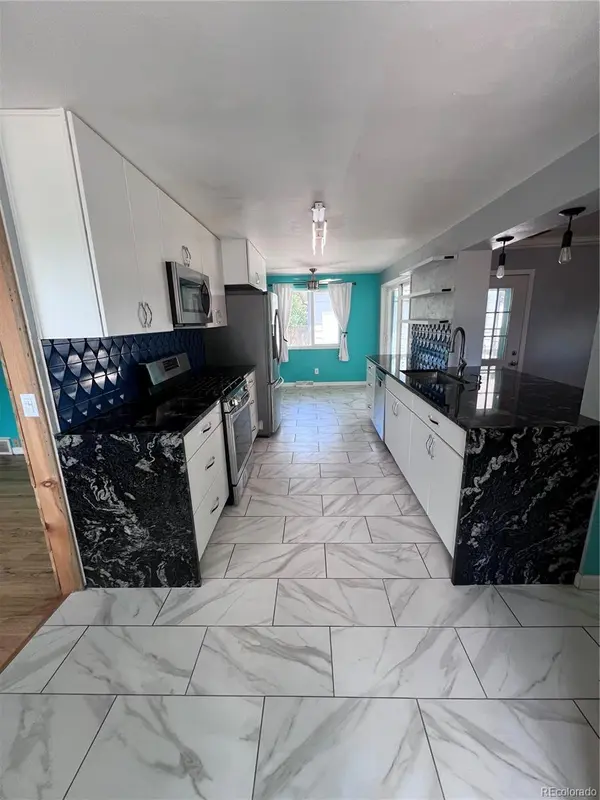 6668 Chase ST, Arvada, CO 80003