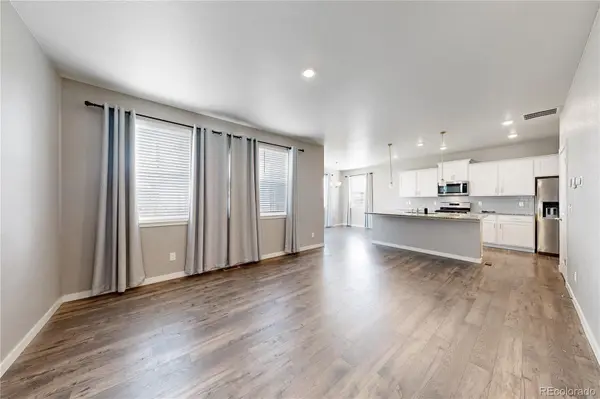 2122 Pineywoods ST, Mead, CO 80542