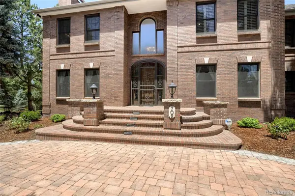 702 Shadycroft LN, Littleton, CO 80120