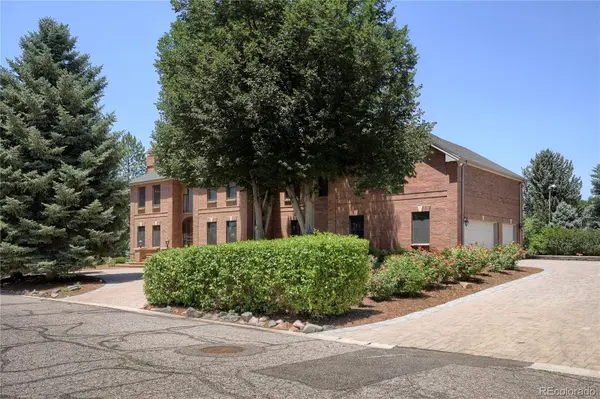 702 Shadycroft LN, Littleton, CO 80120