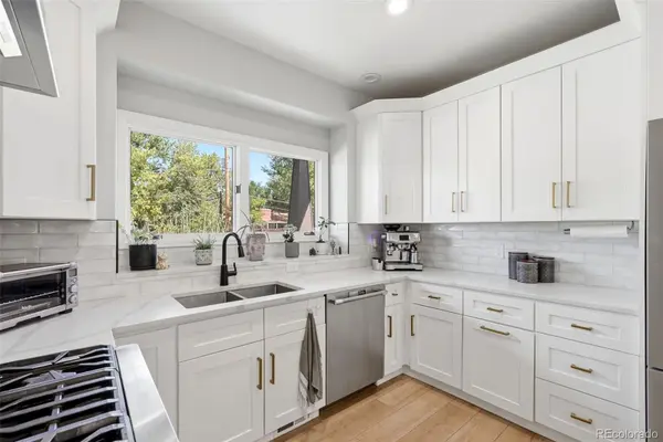 434 E Lake PL, Littleton, CO 80121