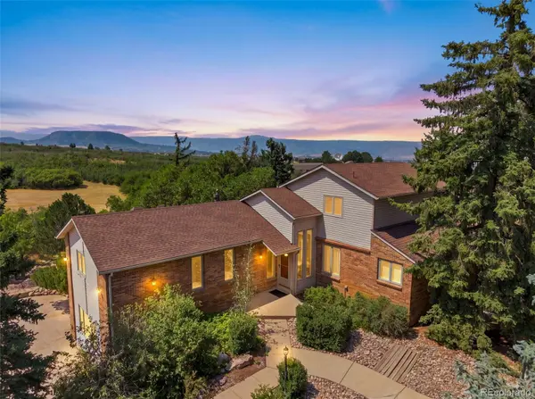 806 Twin Oaks RD, Castle Rock, CO 80109
