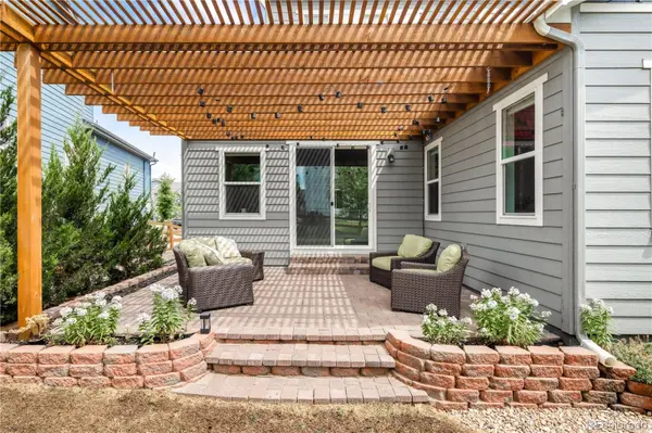 18404 W 94th LN, Arvada, CO 80007
