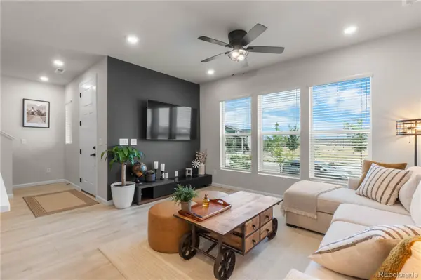 7922 Sterling Ranch AVE, Littleton, CO 80125