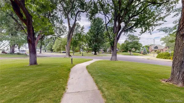 340 Clermont St Pkwy, Denver, CO 80220