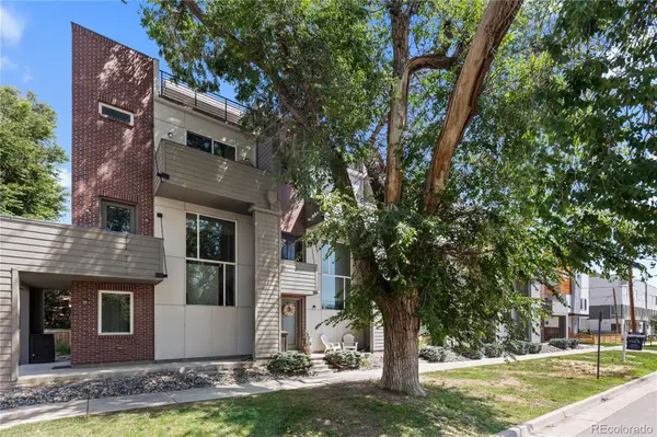 3295 W 17th AVE, Denver, CO 80204