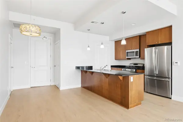2001 Lincoln ST #2020, Denver, CO 80202