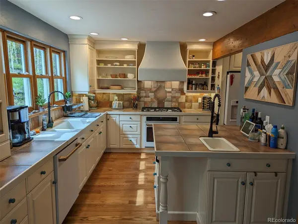 1296 Golden Gate DR, Golden, CO 80403