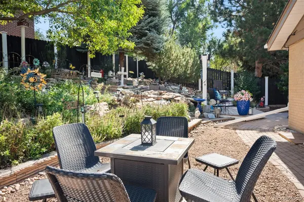 7024 Owens ST, Arvada, CO 80004