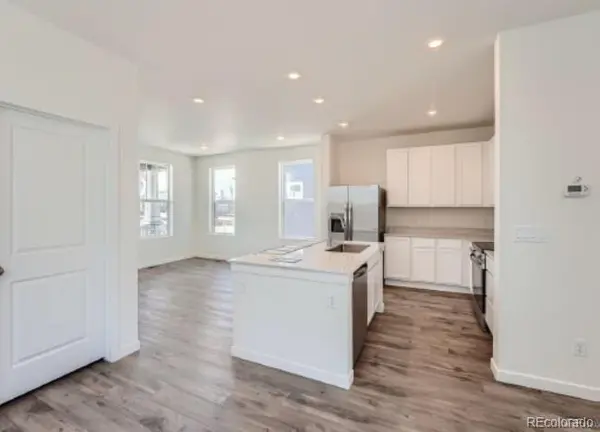 525 Aspen AVE, Bennett, CO 80102