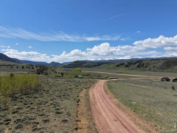 211 Rainbow River DR, Jelm, CO 82063