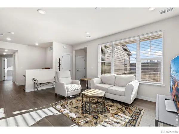 330 High Point DR #103, Longmont, CO 80504
