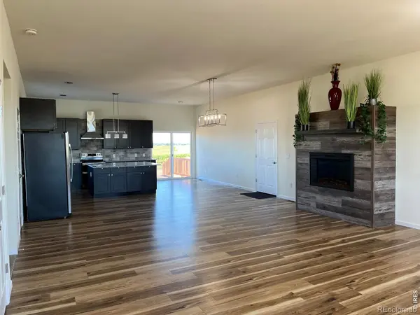 2305 Apple ST, Longmont, CO 80504