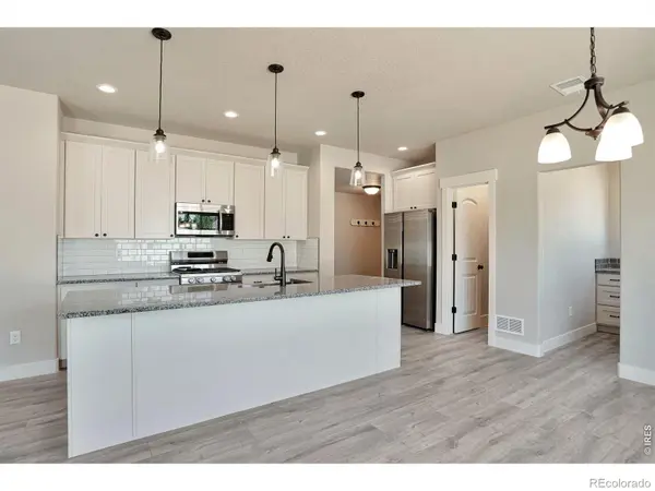 9050 Harlequin CIR, Frederick, CO 80504
