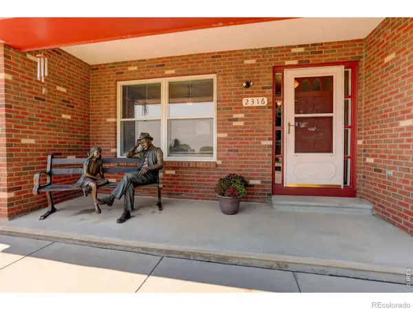 2316 Horseshoe CIR, Longmont, CO 80504