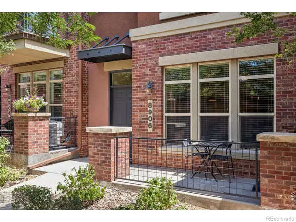 8906 E Nichols PL, Centennial, CO 80112
