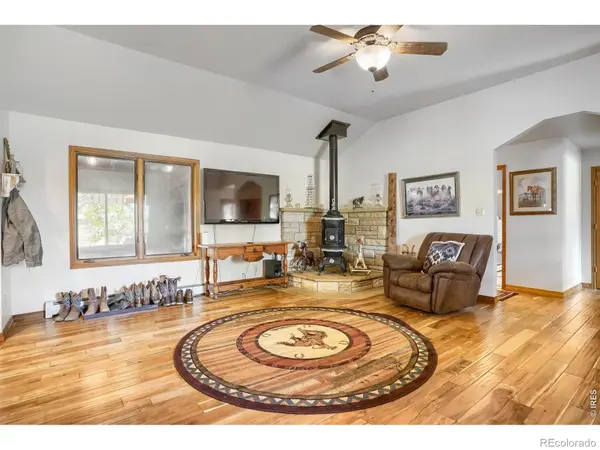 8125 Woodland RD, Longmont, CO 80503
