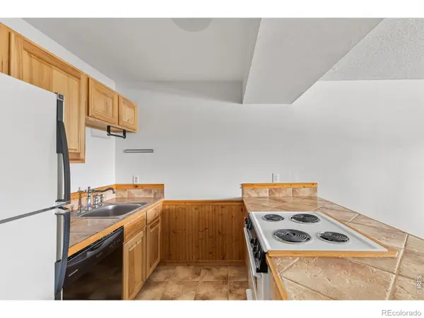 2707 Valmont RD ##202C, Boulder, CO 80304