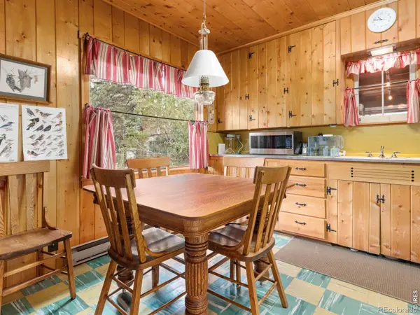 2426 Riverside DR, Lyons, CO 80540