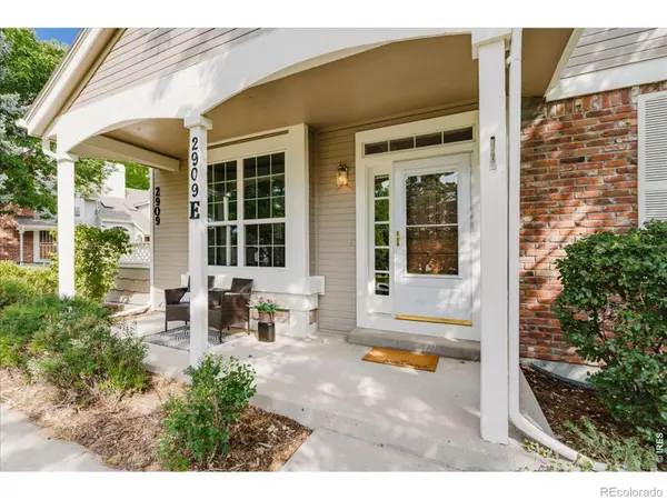 2909 W Long CIR #E, Littleton, CO 80120