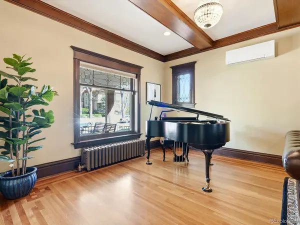 1121 N Humboldt ST, Denver, CO 80218