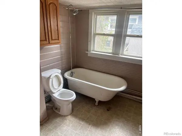 18 S Greeley AVE, Johnstown, CO 80534