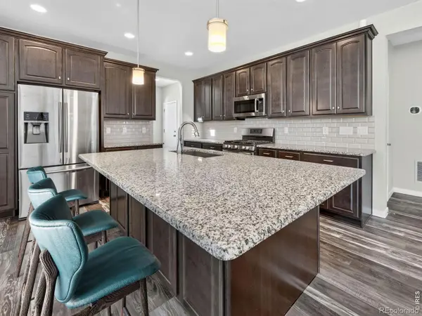 62 Starlight CIR, Erie, CO 80516
