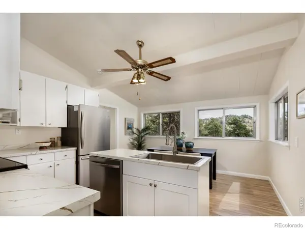 465 Deer LN, Lyons, CO 80540