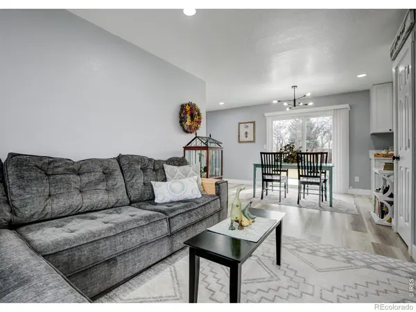 926 White Elm DR, Loveland, CO 80538