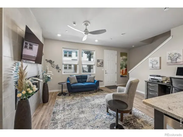 2865 Bear Springs CIR, Longmont, CO 80503