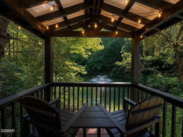 2338 Willow Lane, Sevierville, TN 37862