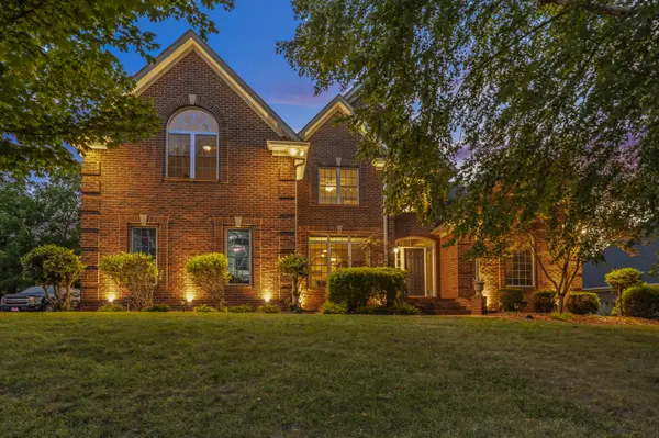 285 Page Dr, Mount Juliet, TN 37122