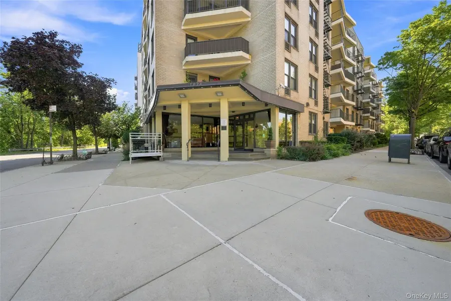 1874 Pelham Pkway S #2N, Bronx, NY 10461