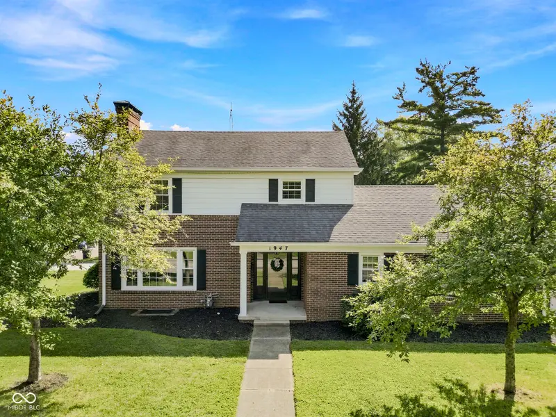 1947 Washington ST, Columbus, IN 47201