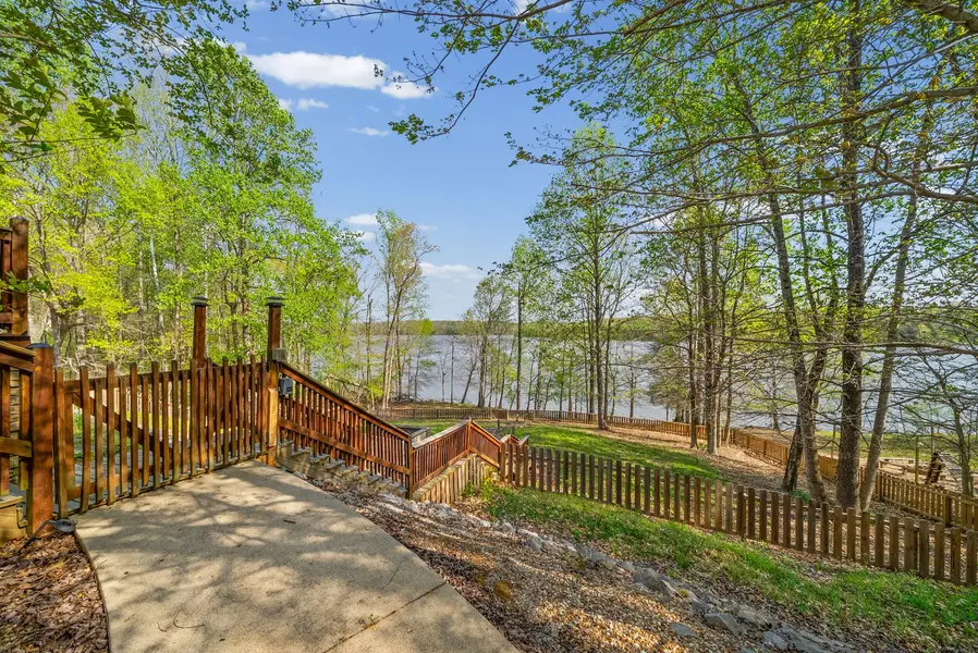 143 Saline Trail, Dover, TN 37058