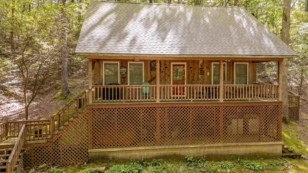 140 HUCKLEBERRY LN, Savannah, TN 38372