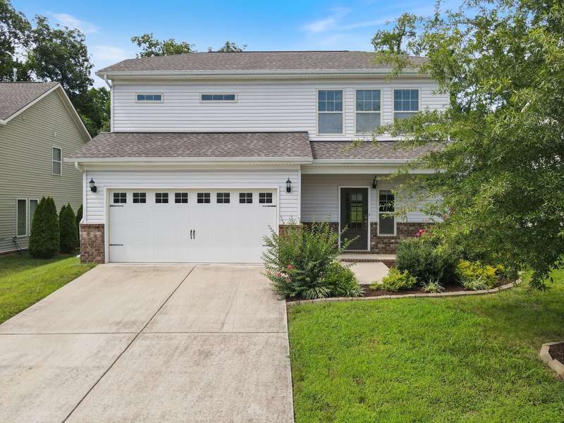 1034 Keeneland Dr, Spring Hill, TN 37174