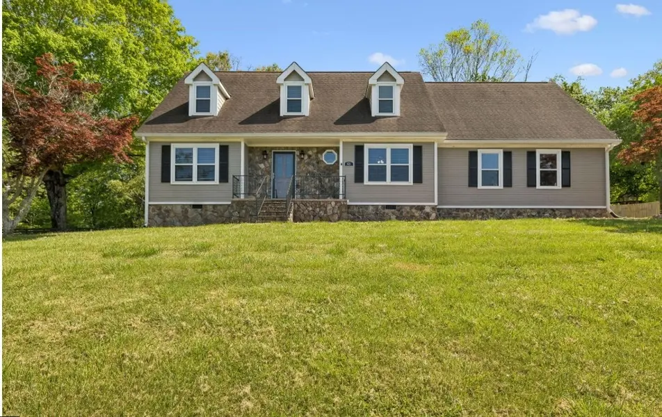 621 Lee Dr, Ringgold, GA 30736