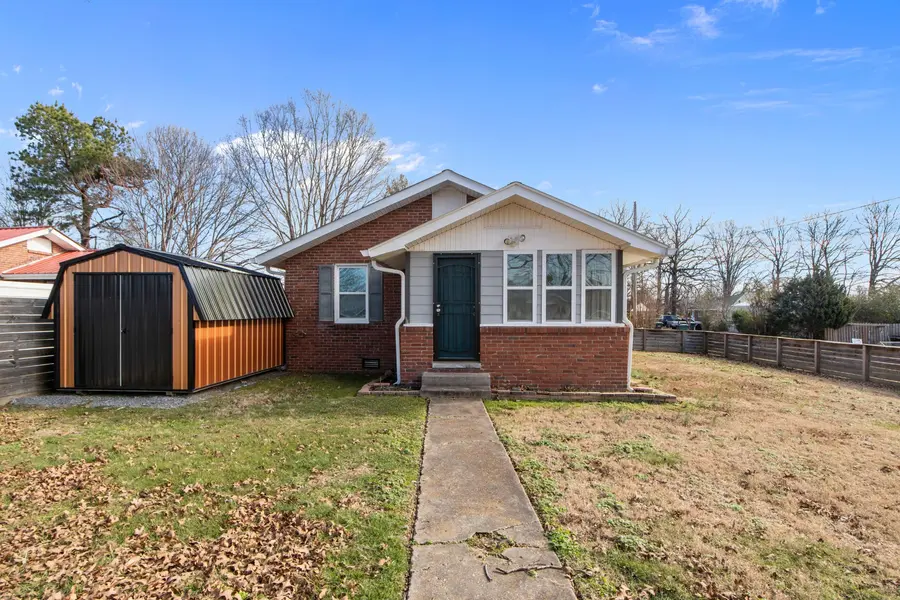 202 Parkway #W, Dickson, TN 37055