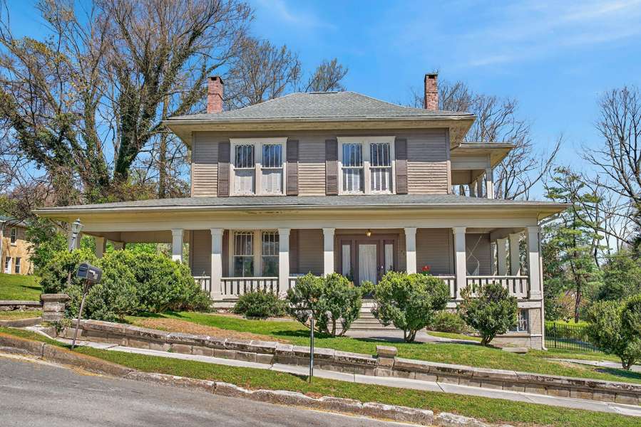 702 Washington Ave, Mount Pleasant, TN 38474