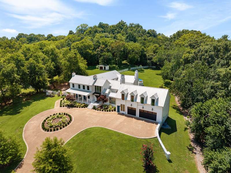 1747 Old Natchez Trce, Franklin, TN 37069