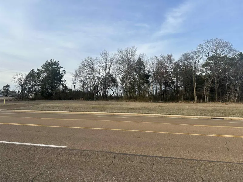 654 MAIN ST, Adamsville, TN 38310